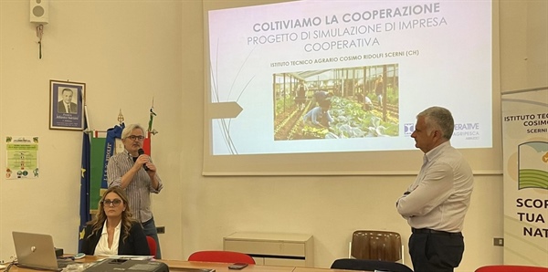 Coltivare la cooperazione, per simulare un’impresa cooperativa
